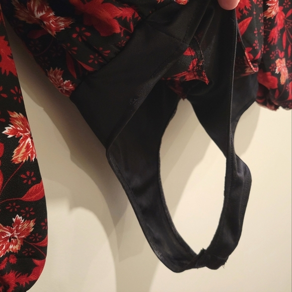 Walter Baker Darla Floral Notch Lapel Bodysuit Red Long Sleeve Top Blouse s - Picture 10 of 11